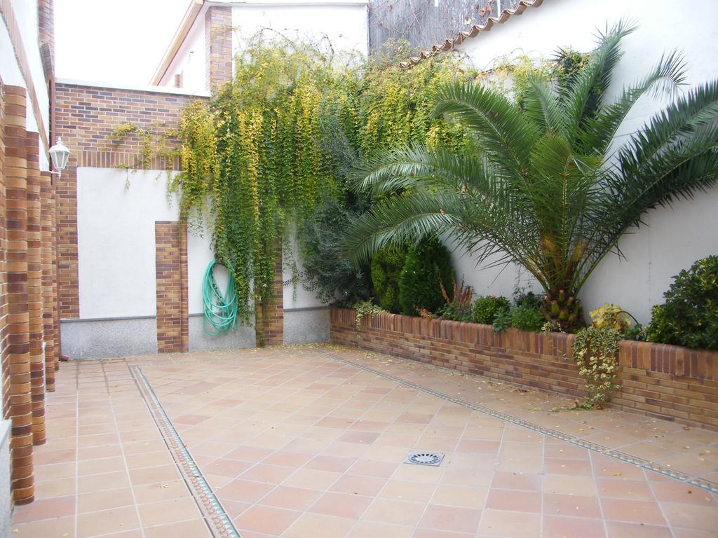 Esquivias Hostal Dulcinea מראה חיצוני תמונה