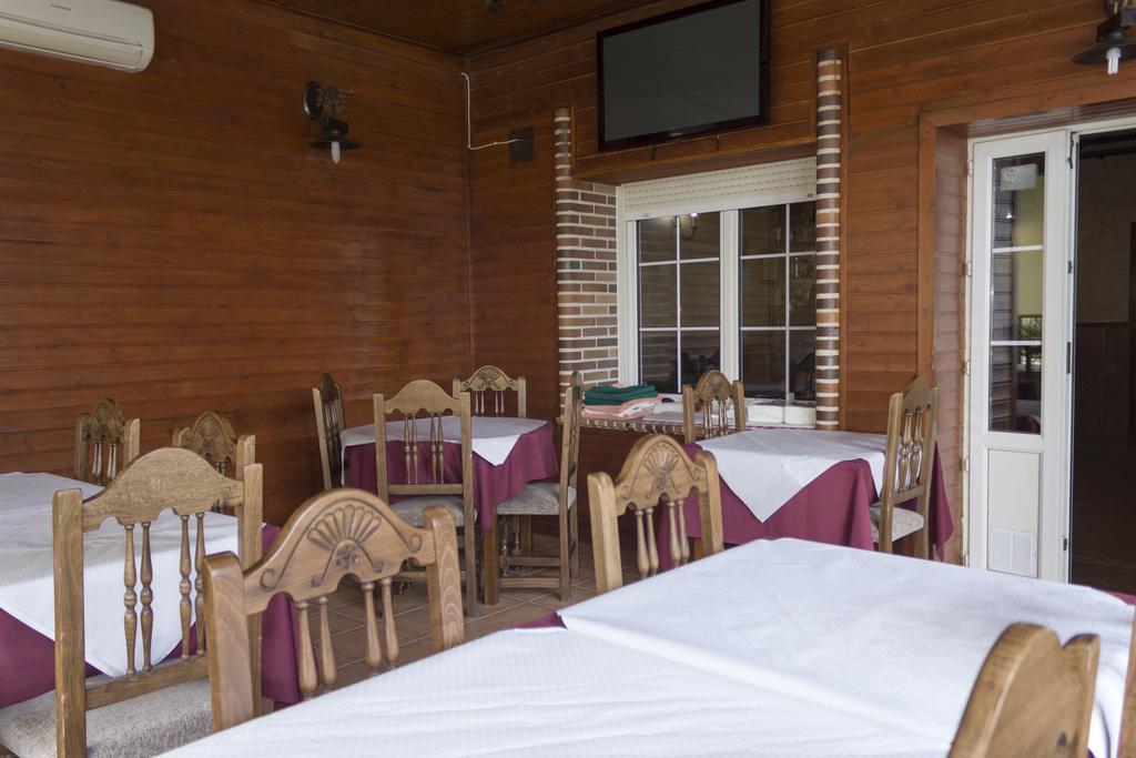 Esquivias Hostal Dulcinea מראה חיצוני תמונה